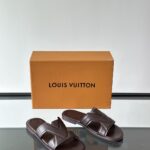 Louis Vuitton Oasis Mule New Men's Lambskin Slippers Beach Shoes