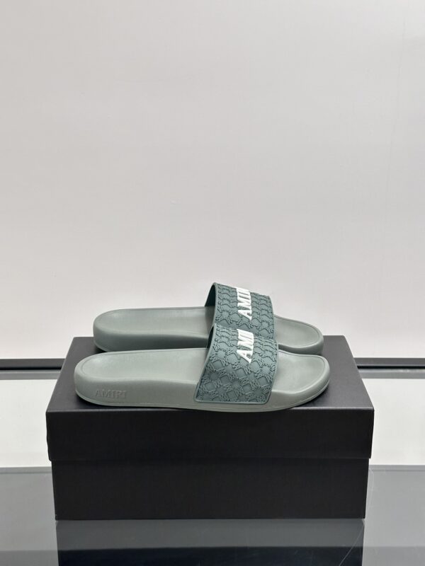 Amiri Embossed Men's Slippers With Unique Patterns - Image 2
