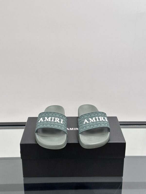 Amiri Embossed Men's Slippers With Unique Patterns - Image 3
