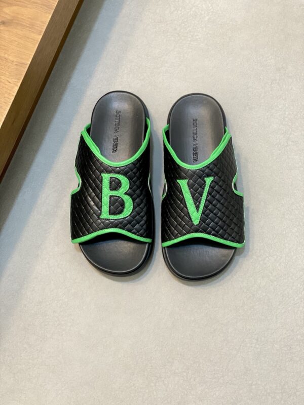 Bottega Veneta Spring Summer Cowhide Men's Slippers - Image 2