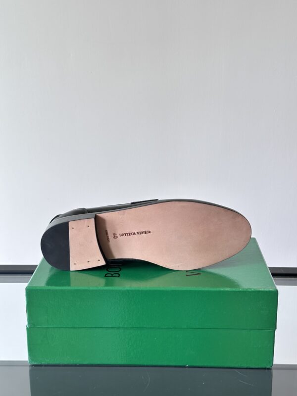 Bottega Veneta Cowhide Leather One Foot Casual Loafers - Image 9