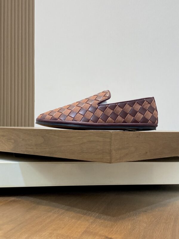 Bottega Veneta Cowhide Leather Hand Woven Oxford Shoes - Image 4