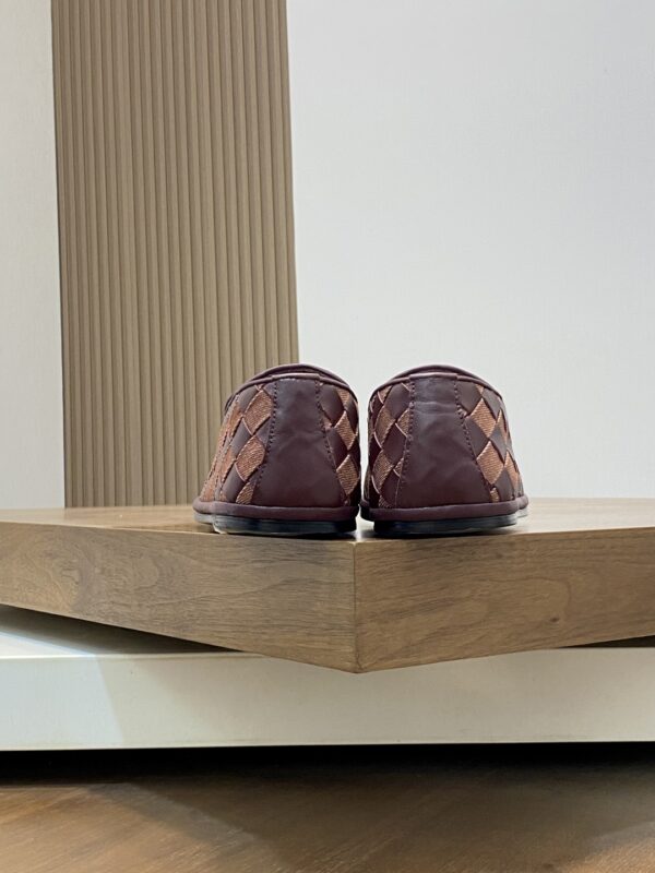Bottega Veneta Cowhide Leather Hand Woven Oxford Shoes - Image 8