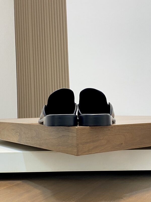 Berluti New Men's Cowhide Leather Business Half Slippers - Image 8