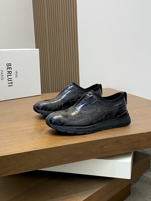 Berluti Hand Polished Cowhide Leather Casual Men's Shoes