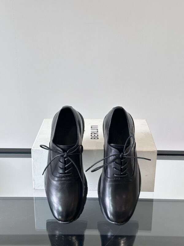 Berluti Low Cut Casual Cowhide Leather Sneakers - Image 6
