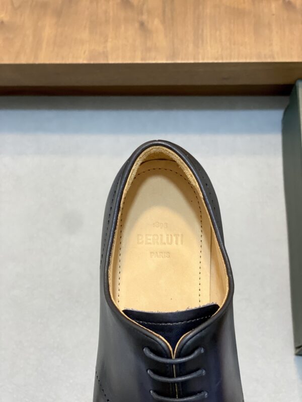 Berluti High End Men's Leather Outsole Formal Shoes - Image 7