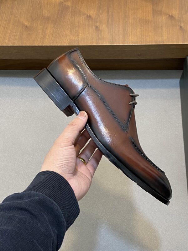 Berluti's New High End Hand Polished Men's Cowhide Leather Shoes - Image 4