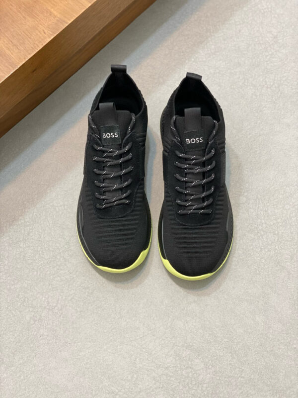 Boss Integrated Fly Woven Fabric Casual Sports Shoes - Image 2