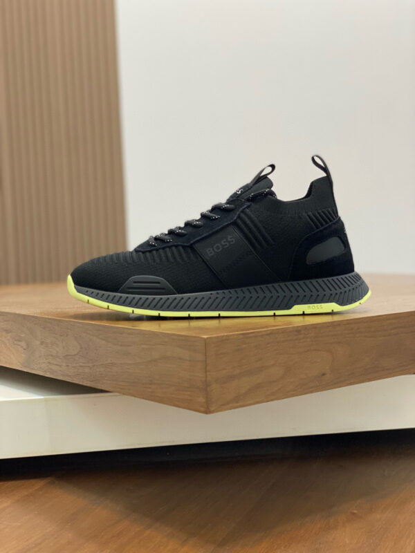 Boss Integrated Fly Woven Fabric Casual Sports Shoes - Image 3