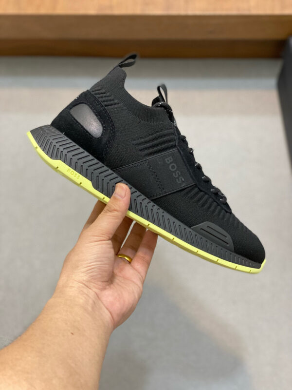 Boss Integrated Fly Woven Fabric Casual Sports Shoes - Image 4