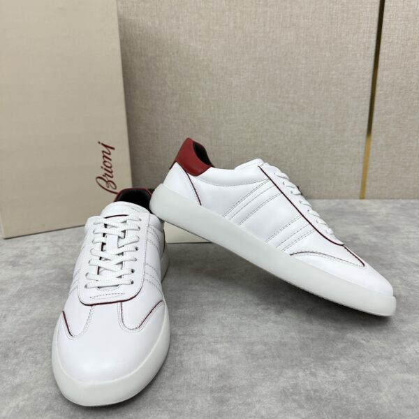 Brioni Cowhide Leather Contrasting Sports Board Shoes