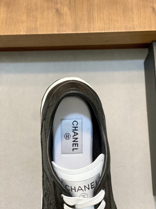 Chanel Spring and summer New Suede Cowhide Sneakers - Image 7
