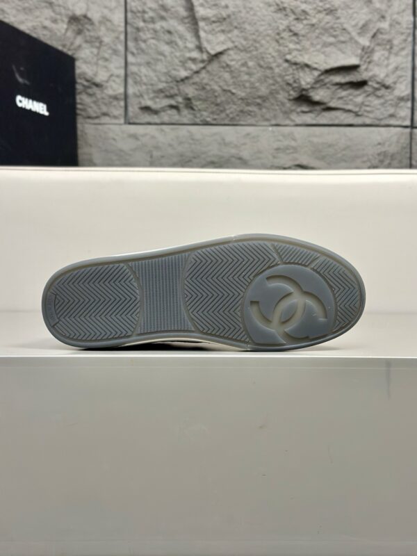 Chanel Men's New Spring And Summer Sports Shoes - Image 9