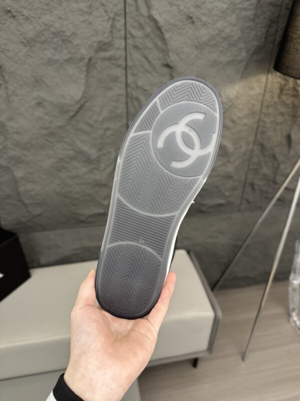 Chanel Men's Versatile And Comfortable Cowhide Leather Sports Shoes - Image 8