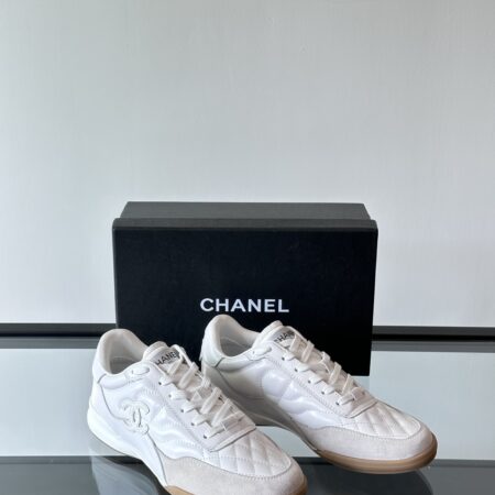 Chanel Panda Colored Light Diamond Grid Tennis Shoes