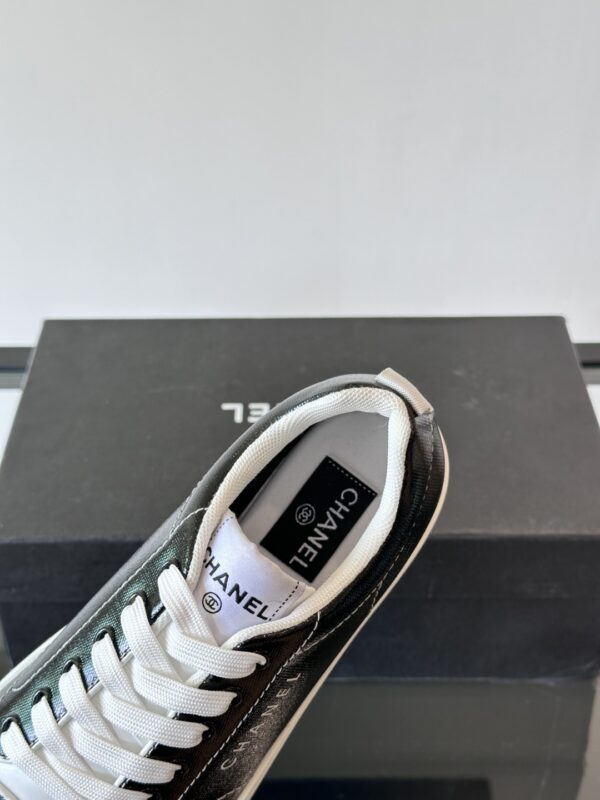 Chanel New Cowhide Leather Casual Embroidered White Shoes - Image 7
