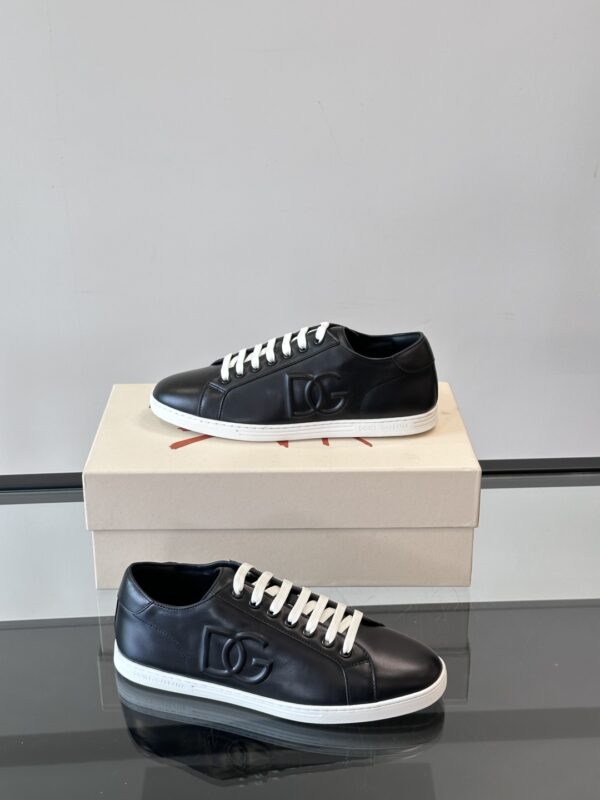Dolce & Gabbana High End Boutique Men's Casual Sports Shoes - Image 5
