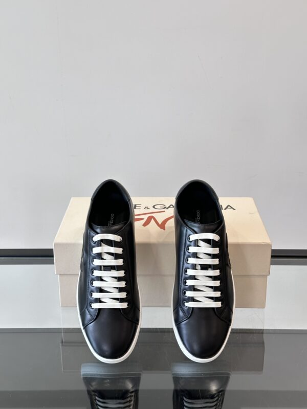 Dolce & Gabbana High End Boutique Men's Casual Sports Shoes - Image 6