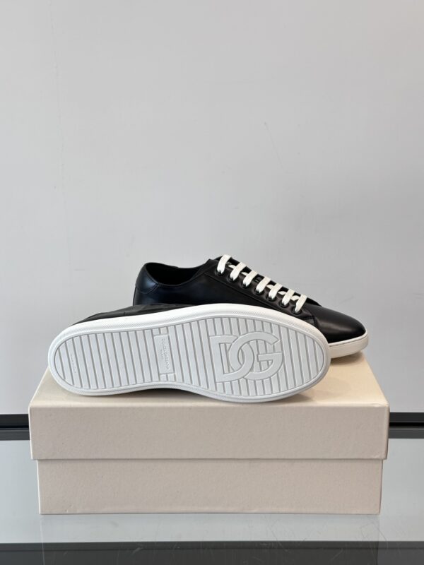 Dolce & Gabbana High End Boutique Men's Casual Sports Shoes - Image 9