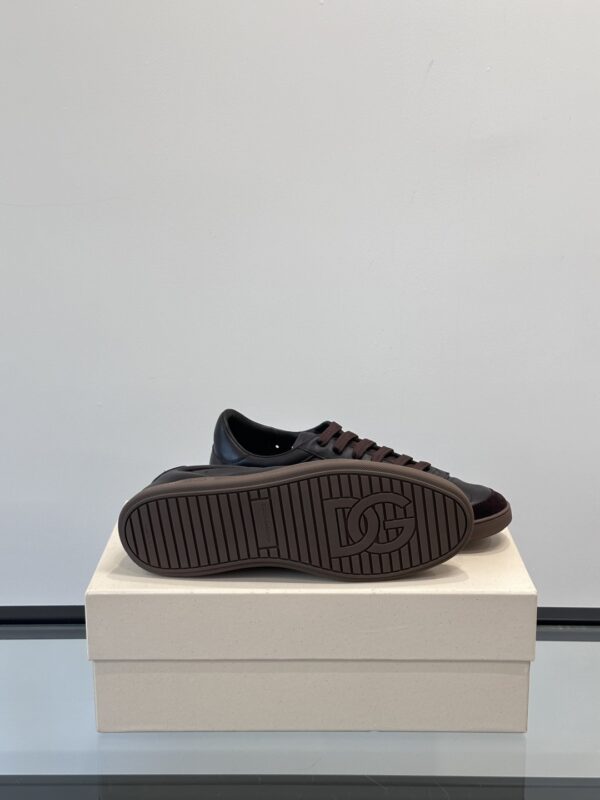 Dolce & Gabbana High Quality Men's Casual Sports Shoes - Image 9