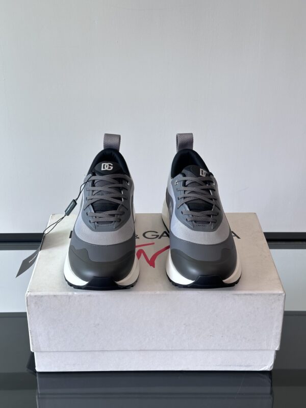 Dolce & Gabbana Cowhide Breathable Fabric Casual Sports Shoes - Image 3
