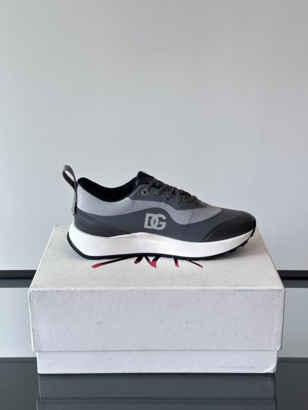Dolce & Gabbana Cowhide Breathable Fabric Casual Sports Shoes - Image 6