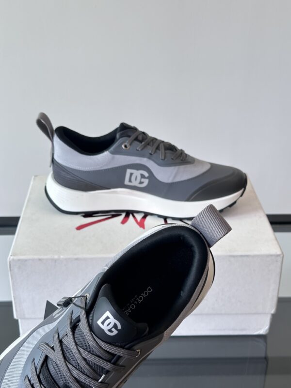 Dolce & Gabbana Cowhide Breathable Fabric Casual Sports Shoes - Image 9