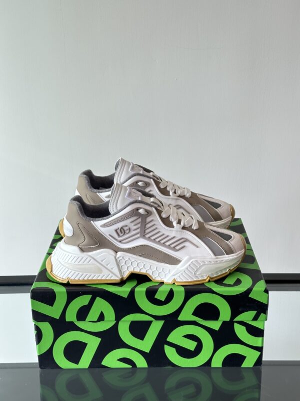 Dolce & Gabbana Cowhide Splicing Breathable Fabric Casual Sports Shoes - Image 2