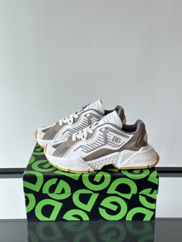 Dolce & Gabbana Cowhide Splicing Breathable Fabric Casual Sports Shoes - Image 4