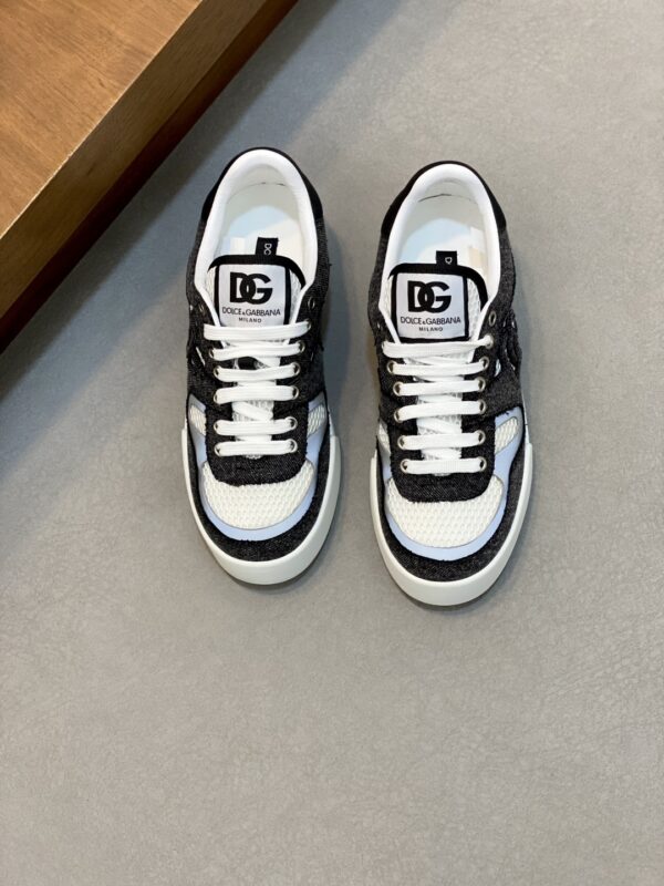 Dolce & Gabbana Men's Interlocking Double G Casual Shoes - Image 2
