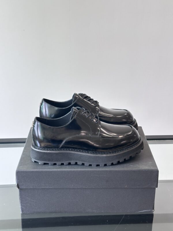 Dolce & Gabbana Men's Thick Soled Lace Up Formal Shoes - Image 2