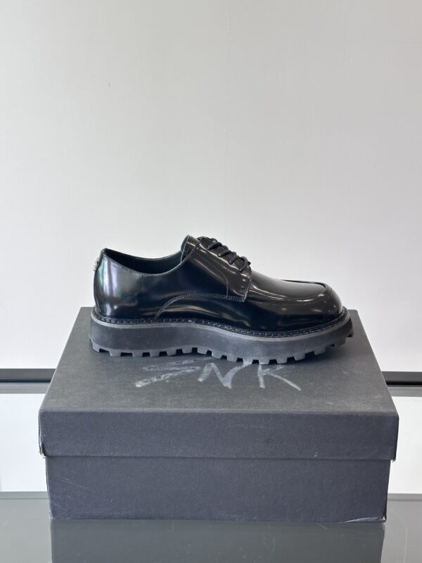 Dolce & Gabbana Men's Thick Soled Lace Up Formal Shoes - Image 6