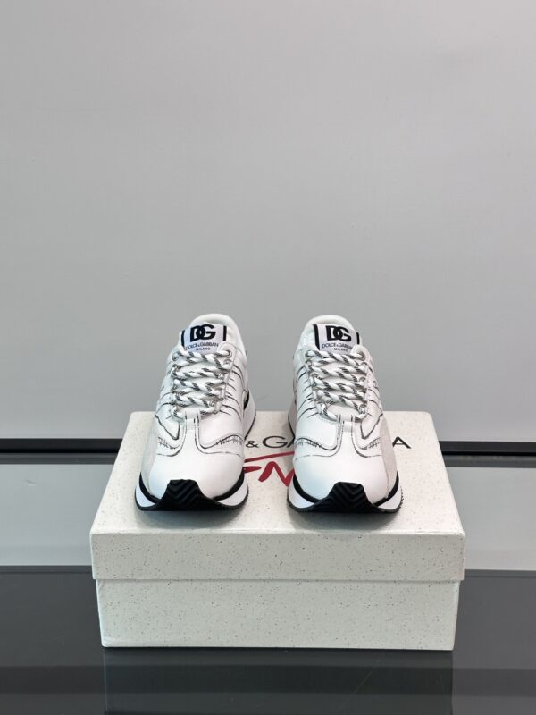 Dolce & Gabbana New Breathable Sports Shoes Made Of Cowhide And Fabric - Image 3