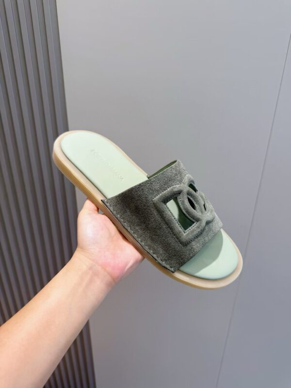 Dolce & Gabbana Men's Cowhide Leather Slippers - Image 7