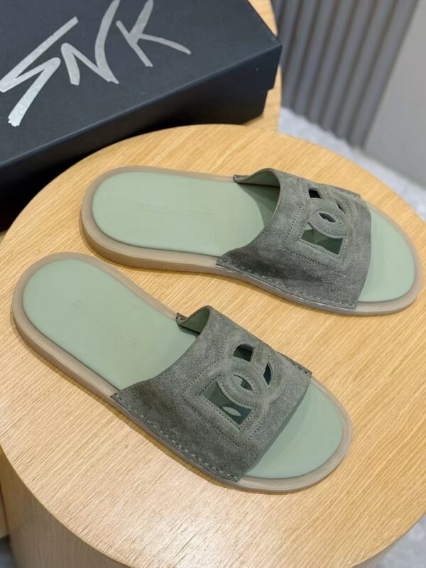 Dolce & Gabbana Men's Cowhide Leather Slippers - Image 3