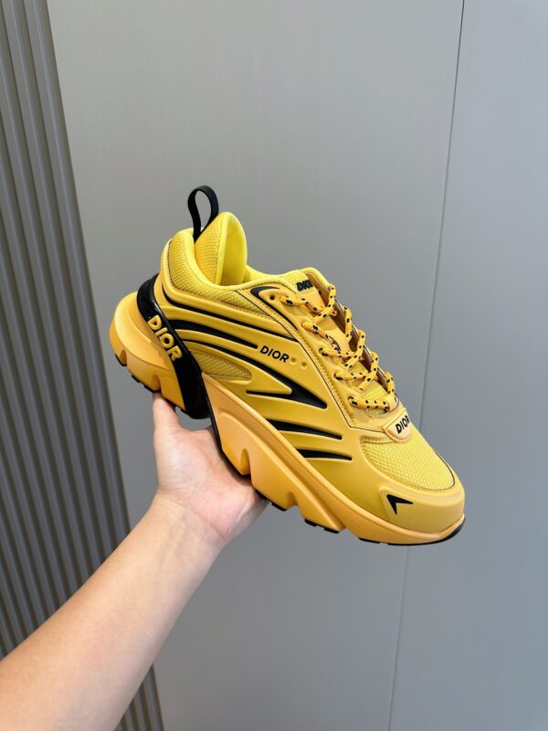 Christian Dior B44 Men's Mesh Fabric Blade Sports Shoes - Image 5