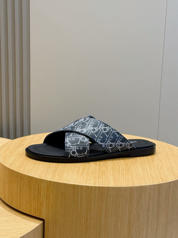 Christian Dior Alias Men's Oblique Printed Cowhide Leather Slippers - Image 5