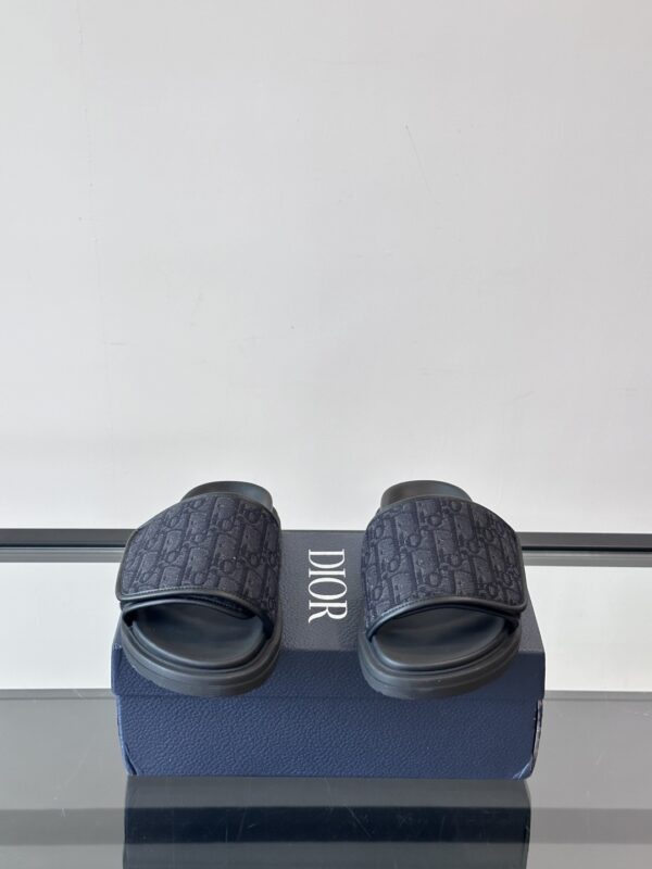 Christian Dior High End Men's Summer Denim Slippers - Image 3