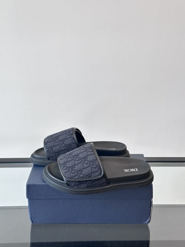 Christian Dior High End Men's Summer Denim Slippers - Image 4