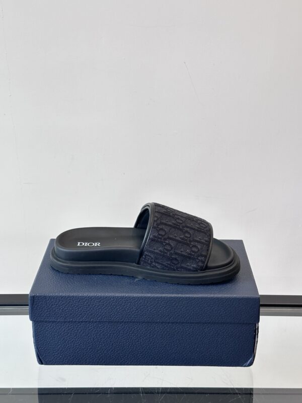Christian Dior High End Men's Summer Denim Slippers - Image 7