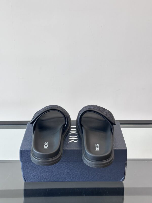 Christian Dior High End Men's Summer Denim Slippers - Image 8