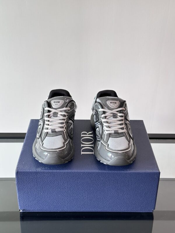 Christian Dior CD 3D Logo B30 Men's Casual Sports Shoes - Image 3
