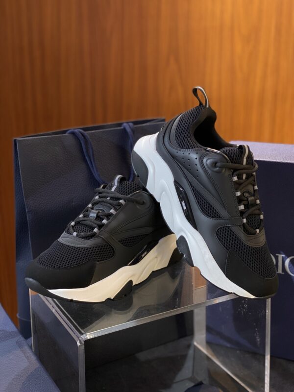 Christian Dior B22 Cowhide Leather Mesh Fabric Men's Sports Shoes - Image 2