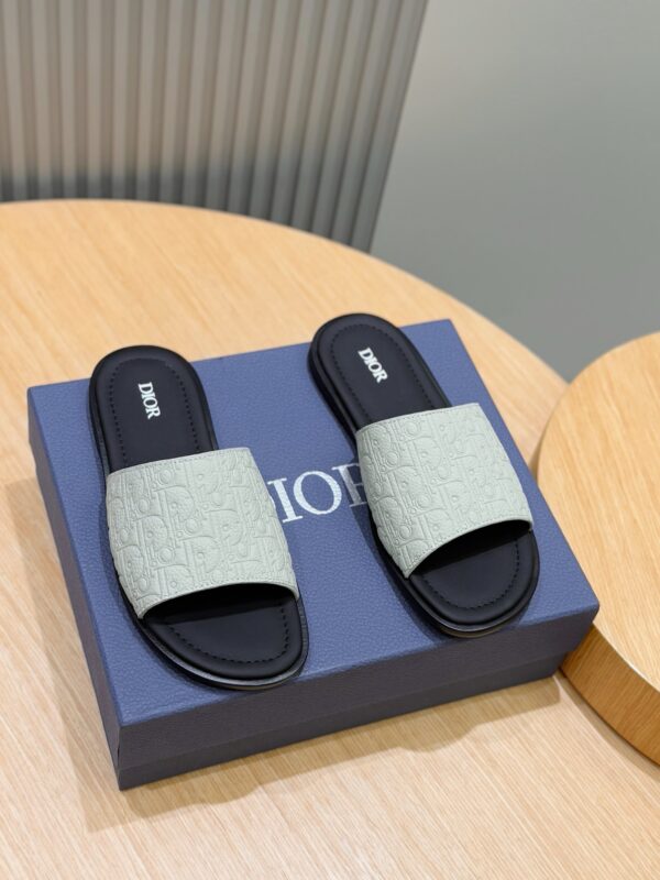 Christian Dior Alias Oblique Printed Men's Cowhide Leather Slippers - Image 3