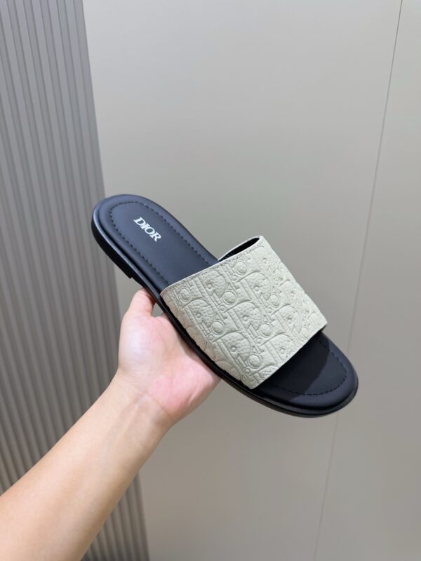 Christian Dior Alias Oblique Printed Men's Cowhide Leather Slippers - Image 5