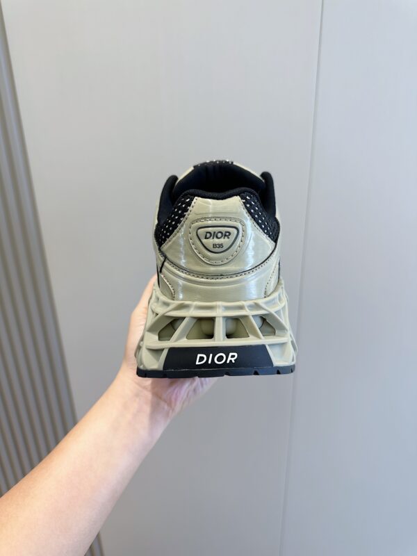 Christian Dior Kaws X Dior B35 NXT Men's Sports Shoes - Image 8