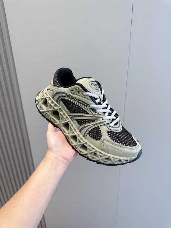 Christian Dior Kaws X Dior B35 NXT Men's Sports Shoes - Image 7