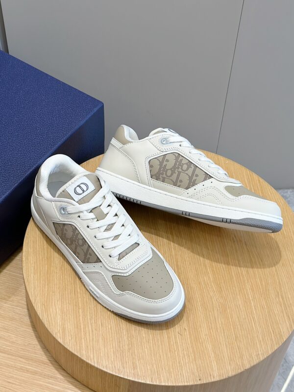 Christian Dior Latest Color Matching Couple B27 Sports Shoes - Image 3