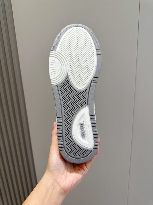 Christian Dior Latest Color Matching Couple B27 Sports Shoes - Image 9